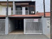 Casa / Sobrado para Venda em Londrina/PR Jardim Tarumã 3...