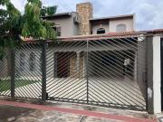 Casa / Sobrado para Venda em Londrina/PR Jardim Tarumã 4...