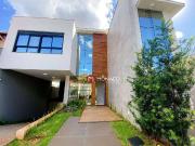 Casa / Sobrado para Venda em Londrina/PR Lago Parque 3...