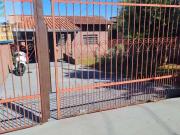 Casa / Sobrado para Venda em Londrina/PR Leonor 3 Quartos