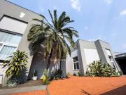 Casa / Sobrado para Venda em Londrina/PR Mediterrâneo 4...