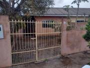 Casa / Sobrado para Venda em Londrina/PR Operária 4 Quartos