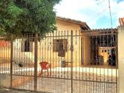 Casa / Sobrado para Venda em Londrina/PR Ouro Branco 4...