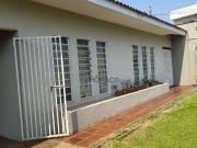 Casa / Sobrado para Venda em Londrina/PR Recreio 4 Quartos