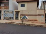 Casa / Sobrado para Venda em Londrina/PR Universitário 3...
