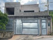 Casa / Sobrado para Venda em Louveira/SP Capivari 4 Quartos