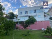 Casa / Sobrado para Venda em Louveira/SP Centro 3 Quartos