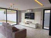 Casa / Sobrado para Venda em Louveira/SP Condomínio...