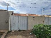 Casa / Sobrado para Venda em Luziânia/GO Centro 2 Quartos