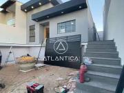 Casa / Sobrado para Venda em Macaé/RJ Lagoa 3 Quartos