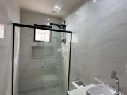 Casa / Sobrado para Venda em Macaé/RJ Lagoa 3 Quartos