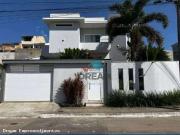 Casa / Sobrado para Venda em Macaé/RJ Lagoa 4 Quartos