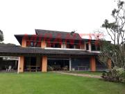 Casa / Sobrado para Venda em Mairiporã/SP Centro 4 Quartos