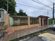 Casa / Sobrado para Venda em Manaus/AM Flores 3 Quartos