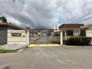 Casa / Sobrado para Venda em Manaus/AM Planalto 2 Quartos