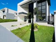 Casa / Sobrado para Venda em Manaus/AM Ponta Negra 3 Quartos