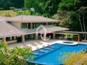 Casa / Sobrado para Venda em Mangaratiba/RJ Centro 6 Quartos