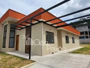 Casa / Sobrado para Venda em Maricá/RJ Flamengo 3 Quartos