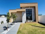 Casa / Sobrado para Venda em Maricá/RJ Ubatiba 3 Quartos