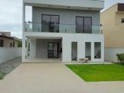 Casa / Sobrado para Venda em Maricá/RJ Ubatiba 4 Quartos