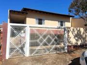 Casa / Sobrado para Venda em Marília/SP Palmital 3 Quartos