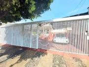 Casa / Sobrado para Venda em Marília/SP Palmital 3 Quartos