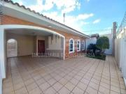 Casa / Sobrado para Venda em Marília/SP Somenzari 3 Quartos