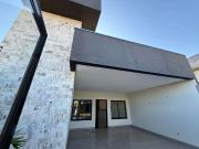 Casa / Sobrado para Venda em Maringá/PR Bom Jardim 3 Quartos