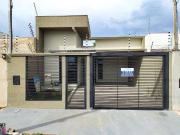 Casa / Sobrado para Venda em Maringá/PR Bom Jardim 2 Quartos