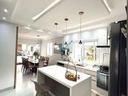 Casa / Sobrado para Venda em Maringá/PR Jardim Alamar 3...