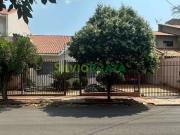 Casa / Sobrado para Venda em Maringá/PR Jardim Canadá 5...