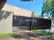 Casa / Sobrado para Venda em Maringá/PR Jardim Dias I 3...
