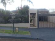 Casa / Sobrado para Venda em Maringá/PR Jardim Everest 2...