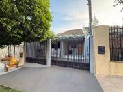 Casa / Sobrado para Venda em Maringá/PR Jardim Everest 3...