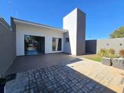 Casa / Sobrado para Venda em Maringá/PR Jardim Guairacá...