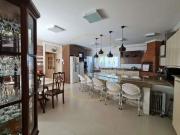 Casa / Sobrado para Venda em Maringá/PR Jardim Itália 3...