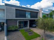 Casa / Sobrado para Venda em Maringá/PR Jardim Novo...