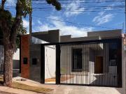 Casa / Sobrado para Venda em Maringá/PR Jardim Paris 3...