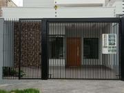 Casa / Sobrado para Venda em Maringá/PR Parque Lagoa...