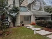 Casa / Sobrado para Venda em Maringá/PR Zona 02 4 Quartos