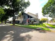 Casa / Sobrado para Venda em Maringá/PR Zona 03 4 Quartos