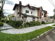 Casa / Sobrado para Venda em Maringá/PR Zona 04 4 Quartos