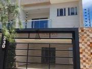 Casa / Sobrado para Venda em Maringá/PR Zona 07 3 Quartos