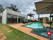 Casa / Sobrado para Venda em Mário Campos/MG Condomínio...