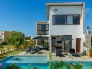 Casa / Sobrado para Venda em Mata de São João/BA Costa...