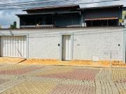 Casa / Sobrado para Venda em Mateus Leme/MG Centro 3 Quartos