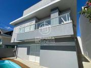 Casa / Sobrado para Venda em Navegantes/SC Meia Praia 5...