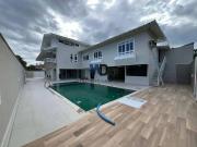 Casa / Sobrado para Venda em Niterói/RJ Camboinhas 7 Quartos