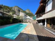 Casa / Sobrado para Venda em Niterói/RJ Itacoatiara 4...