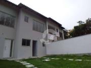 Casa / Sobrado para Venda em Niterói/RJ Itacoatiara 4...